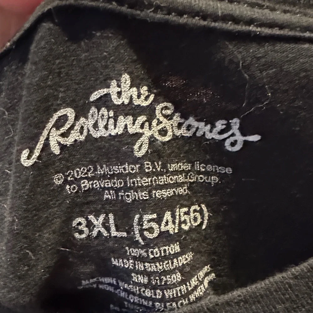 The Rolling Stones Black and Red graphic Tee mens 3XL - Picture 3 of 4